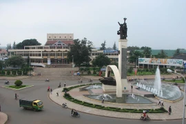 Realizan exhibición temática marca 45 aniversario de victoria de Buon Ma Thuot