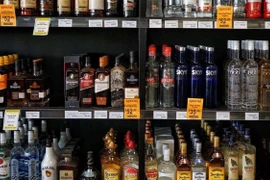 Capital de Tailandia prohíbe ventas de vino y cerveza
