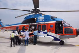 Trasladan enfermo por avión desde archipiélago Truong Sa