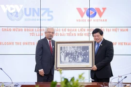 Dirigentes de la Voz de Vietnam se reúnen con representantes de organismos de ONU en el país