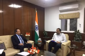 Acuerdan Vietnam e India ampliar vínculos comerciales 