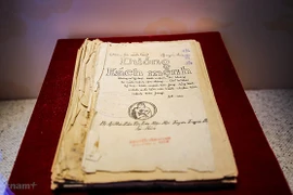 Otorgan al Museo de Ho Chi Minh dos obras en idioma italiano sobre presidente Ho Chi Minh