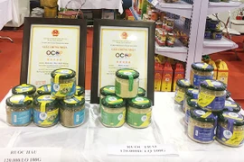 Abren en Quang Ninh Feria de productos locales