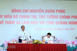 Primer Ministro Nguyen Xuan Phuc avala desarrollo de Quang Ninh
