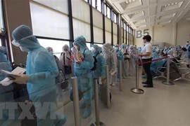 Repatrían a más de 200 ciudadanos vietnamitas desde Taiwán (China) 