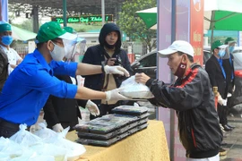 Provincia vietnamita de Thanh Hoa intensifica apoyo a personas necesitadas