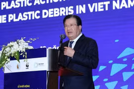 Vietnam trabaja por minimizar contaminación por plásticos