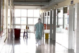 Avanza Vietnam en lucha contra COVID-19 
