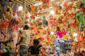  Recuperan posición juguetes tradicionales vietnamitas en Festival del Medio Otoño
