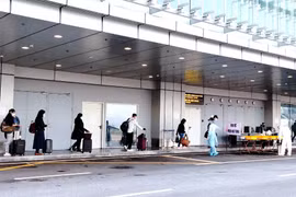 Emite Vietnam regulaciones sobre entrada y salida de extranjeros