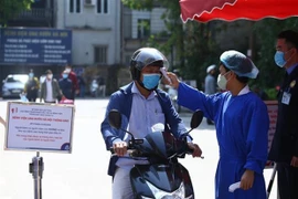 Alaba periodista indonesio estrategia de Vietnam en lucha contra el COVID-19
