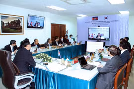 Corea del Sur y Camboya inician negociaciones sobre tratado de libre comercio