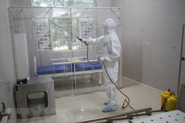Médico vietnamita infectado con COVID-19