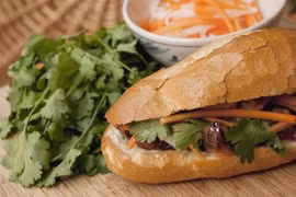 Ciudad Ho Chi Minh amplía campaña comunicativa para promover imagen del banh mi