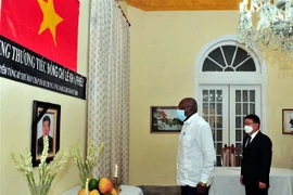 Vicepresidente cubano destaca aporte del difunto líder partidista vietnamita