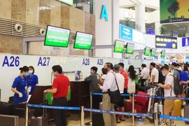 Sector de la aviación de Vietnam en camino de recuperación