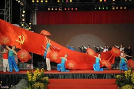 Celebran festival primaveral por fundación del Partido Comunista de Vietnam