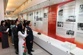 Efectúan exhibiciones sobre fundación del Partido Comunista de Vietnam en diferentes localidades