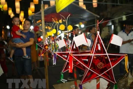 Presentan a niños y turistas los valores culturales del Festival del Medio Otoño