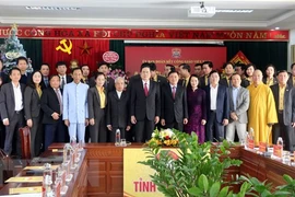 Felicitan a comunidades católicas en provincias vietnamitas por motivo de Navidad