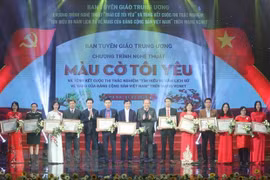 Finaliza concurso de investigación sobre 90 años del Partido Comunista de Vietnam