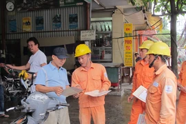 Proponen reducir tarifa de electricidad en Vietnam por tres meses 