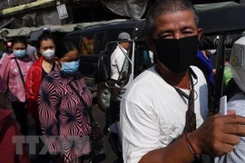 Laos cierra puertos fronterizos
