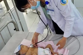Niños en provincia vietnamita de Vinh Phuc se benefician de exámenes cardiovasculares