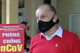 Extranjero residente en Vietnam promueve donación de sangre