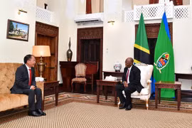 Presidente de Tanzania aboga por aumentar la presencia de empresas vietnamitas en su país
