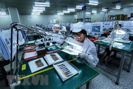 Superávit comercial de Vietnam alcanza cuatro mil millones de dólares en primera mitad del año