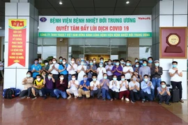 Vietnamitas repatriados de Guinea Ecuatorial completan periodo de cuarentena