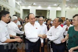Vietnam logra superavít comercial de 17 mil millones de dólares por primera vez, según primer ministro