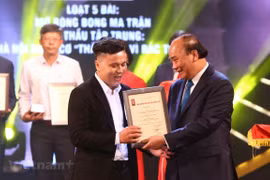 Entregan en Vietnam premios a obras periodísticas más destacadas 