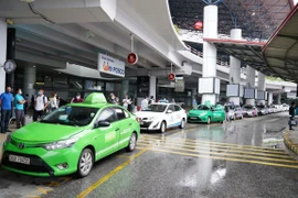 Vietnam restablece los servicios en el sector del transporte 