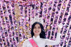 Do Thi Ha coronada Miss Vietnam 2020
