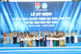 Festejan en Ciudad Ho Chi Minh aniversario del Día Nacional del Estudiante