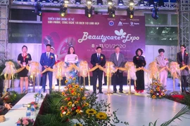 Inauguran en Hanoi exposición internacional de productos y servicios de belleza