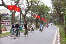 Flexibiliza Hanoi restricciones antiepidémicas