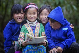 Lanzan en Vietnam un proyecto de apoyo a niños de minorías étnicas ante la pandemia