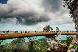 Puente Dorado de Vietnam entre los viaductos más impresionantes del mundo