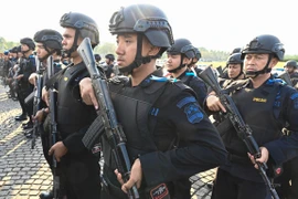 Indonesia condena a hasta un año de prisión a dos australianos por posesión de drogas