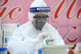 Prensa rusa encumbra modelo de lucha contra COVID-19 de Vietnam