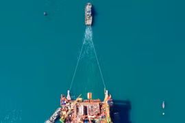 Compañía de industria naval Dung Quat supera la pandemia de COVID-19