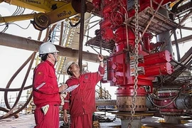 Explotación petrolera de Vietnam supera meta planteada en los primeros cuatro meses 