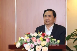 Lanzan en Vietnam campaña de SMS para apoyar la lucha contra COVID-19