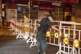 Suspenden servicios de transporte aéreo, ferroviario y terrestre con destino a Da Nang
