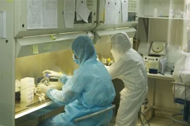 Pacientes recuperados en Vietnam vuelven a dar positivo a coronavirus