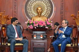 Ciudad Ho Chi Minh promete ofrecer condiciones favorables a inversores