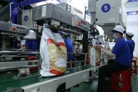 Vietnam por superar a Tailandia en exportaciones de arroz, según expertos